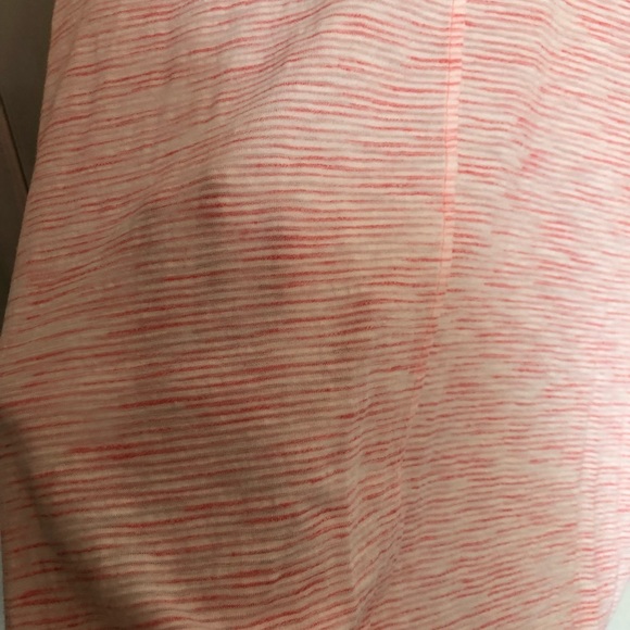 LOFT tshirt - Picture 4 of 4